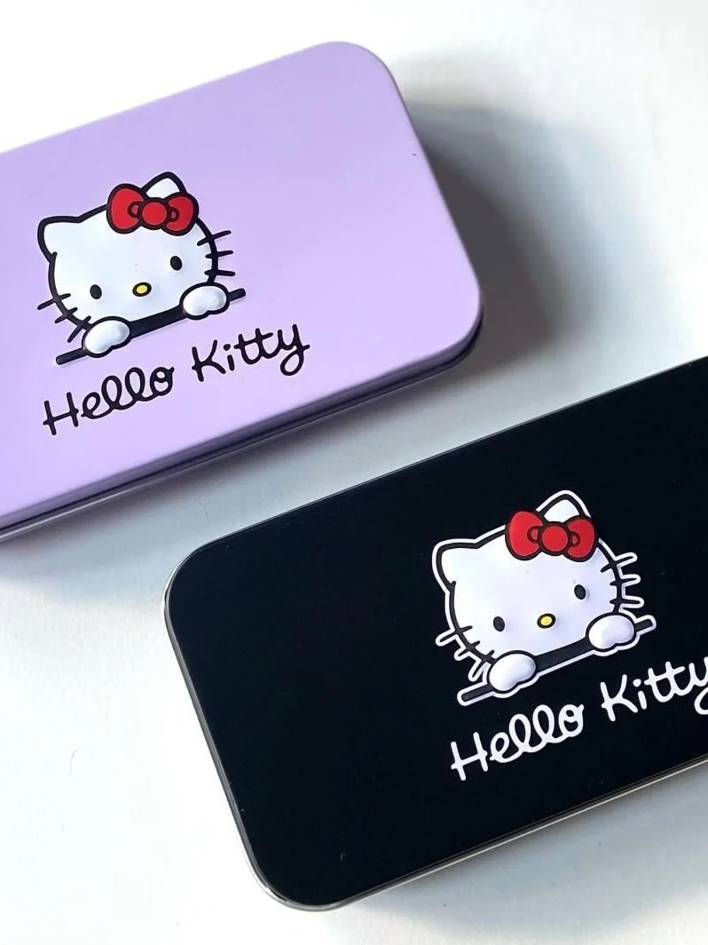 Hello Kitty Black Brush Set with Red Bristles